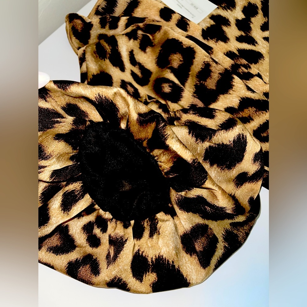 Leopard Print Top - Picture 5 of 5